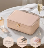 White 2-layer lockable jewelry box exterior – water resistant PU leather, anti-wear surface and wipe clean finish